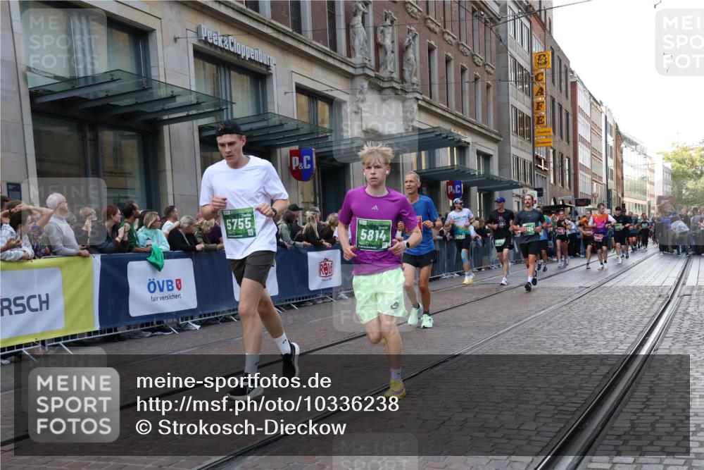 13.09.2026 - 21. swb-Marathon Bremen Strokosch-Dieckow http://msf.ph/oto/10336238 13.09.2026 13:25:15 Ziel 191, 209, 260, 1458, 1650, 1658, 1752, 2046, 2421, 3124, 3168, 3186, 3806, 4294, 4439, 4717, 4927, 5139, 5703, 5755, 5814, 6380, 7252, 8357, 8545, 8597, 8695, 8769, 8890, 9299, 9440, 9460, 9468, 9506, 13025, 972, 1080, 1119, 1166, 1264, 1436, 1448, 2046, 2322, 3105, 3168, 3187, 4091, 4113, 4294, 4459, 4507, 4918, 4973, 6079, 6113, 6544, 6943, 7306, 7326, 7409, 8245, 9036, 9073, 9152, 9360, 9493, 9563, 13088 meine-sportfotos.de