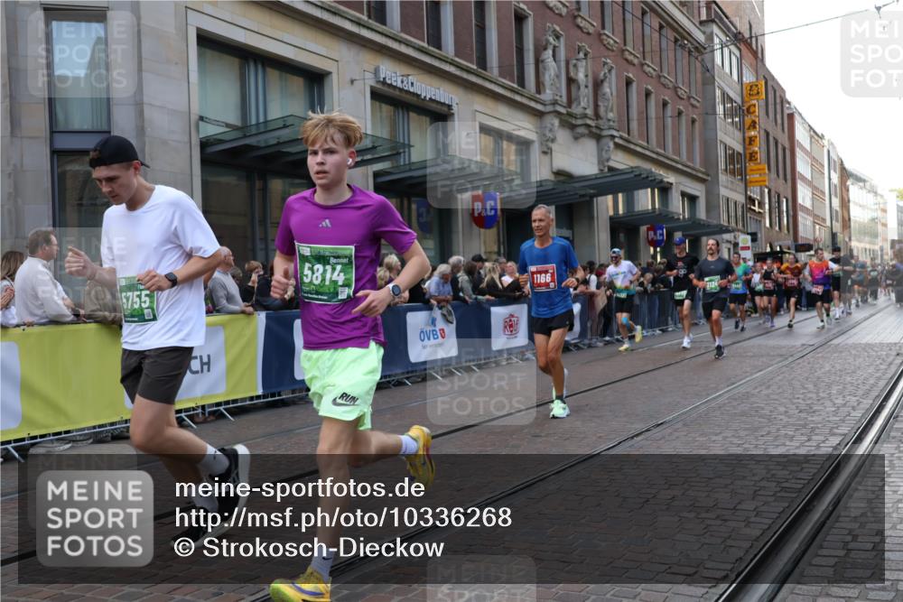13.09.2026 - 21. swb-Marathon Bremen Strokosch-Dieckow http://msf.ph/oto/10336268 13.09.2026 13:25:15 Ziel 191, 209, 260, 1458, 1650, 1658, 1752, 2046, 2421, 3124, 3168, 3186, 3806, 4294, 4439, 4717, 4927, 5139, 5703, 5755, 5814, 6380, 7252, 8357, 8545, 8597, 8695, 8769, 8890, 9299, 9440, 9460, 9468, 9506, 13025, 972, 1080, 1119, 1166, 1264, 1436, 1448, 2046, 2322, 3105, 3168, 3187, 4091, 4113, 4294, 4459, 4507, 4918, 4973, 6079, 6113, 6544, 6943, 7306, 7326, 7409, 8245, 9036, 9073, 9152, 9360, 9493, 9563, 13088 meine-sportfotos.de