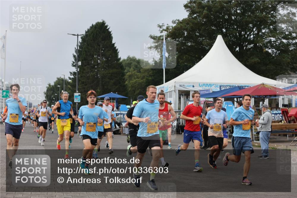 13.09.2026 - Kiel Lauf Andreas Tolksdorf http://msf.ph/oto/10336303 13.09.2026 09:53:41 Kiellinie 6225, 9389, 7691, 5721, 6435, 5737, 0070 meine-sportfotos.de
