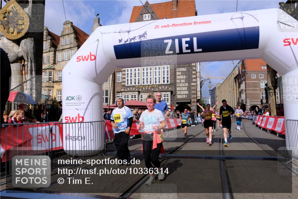 13.09.2026 - 21. swb-Marathon Bremen Tim E. http://msf.ph/oto/10336314 13.09.2026 11:07:36 Ziel 10205, 10488, 10695, 10748, 11100, 11123, 11246, 11393, 11417, 11600, 11696, 11759, 11767, 11822, 11823, 11865, 11917, 12020, 12173, 12210, 12255, 12266, 12536 meine-sportfotos.de