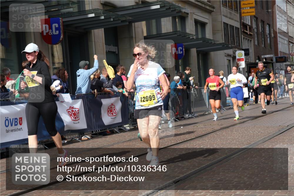 13.09.2026 - 21. swb-Marathon Bremen Strokosch-Dieckow http://msf.ph/oto/10336346 13.09.2026 11:04:57 Ziel 10370, 10411, 10576, 10697, 10717, 10718, 10800, 10802, 10995, 11102, 11105, 11146, 11157, 11218, 11281, 11326, 11334, 11394, 11584, 11616, 11722, 11900, 12002, 12011, 12064, 12079, 12080, 12099, 12251, 12335, 10198, 10283, 10315, 10465, 10481, 10729, 10741, 10850, 10855, 10856, 10940, 10975, 11006, 11114, 11133, 11272, 11364, 11366, 11395, 11518, 11592, 11705, 11757, 11939, 12005 meine-sportfotos.de
