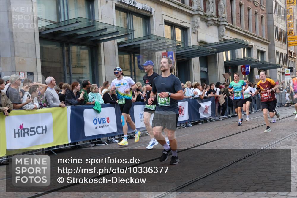 13.09.2026 - 21. swb-Marathon Bremen Strokosch-Dieckow http://msf.ph/oto/10336377 13.09.2026 13:25:18 Ziel 150, 191, 209, 1458, 1650, 1752, 2421, 2781, 3124, 3186, 3722, 3806, 4161, 4411, 4439, 4717, 4842, 4927, 5139, 5703, 5755, 5814, 6380, 7252, 8545, 8597, 8695, 8769, 8890, 9440, 9468, 9506, 260, 1080, 1119, 1166, 1264, 1436, 1448, 1658, 2046, 2322, 3105, 3168, 3187, 4091, 4113, 4294, 4459, 4507, 4918, 6079, 6113, 6943, 7306, 7326, 7409, 8245, 8357, 8769, 9036, 9073, 9152, 9299, 9360, 9460, 9493, 9563, 13025, 13088 meine-sportfotos.de