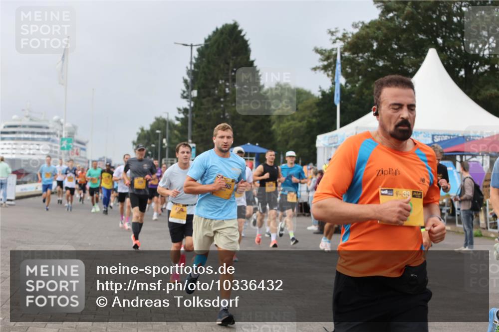 13.09.2026 - Kiel Lauf Andreas Tolksdorf http://msf.ph/oto/10336432 13.09.2026 09:53:47 Kiellinie 65, 4, 38 meine-sportfotos.de