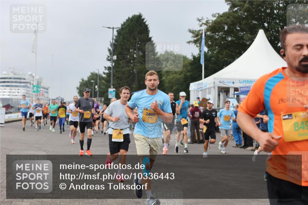 13.09.2026 - Kiel Lauf Andreas Tolksdorf http://msf.ph/oto/10336443 13.09.2026 09:53:47 Kiellinie 14, 35, 2465, 39, 849 meine-sportfotos.de