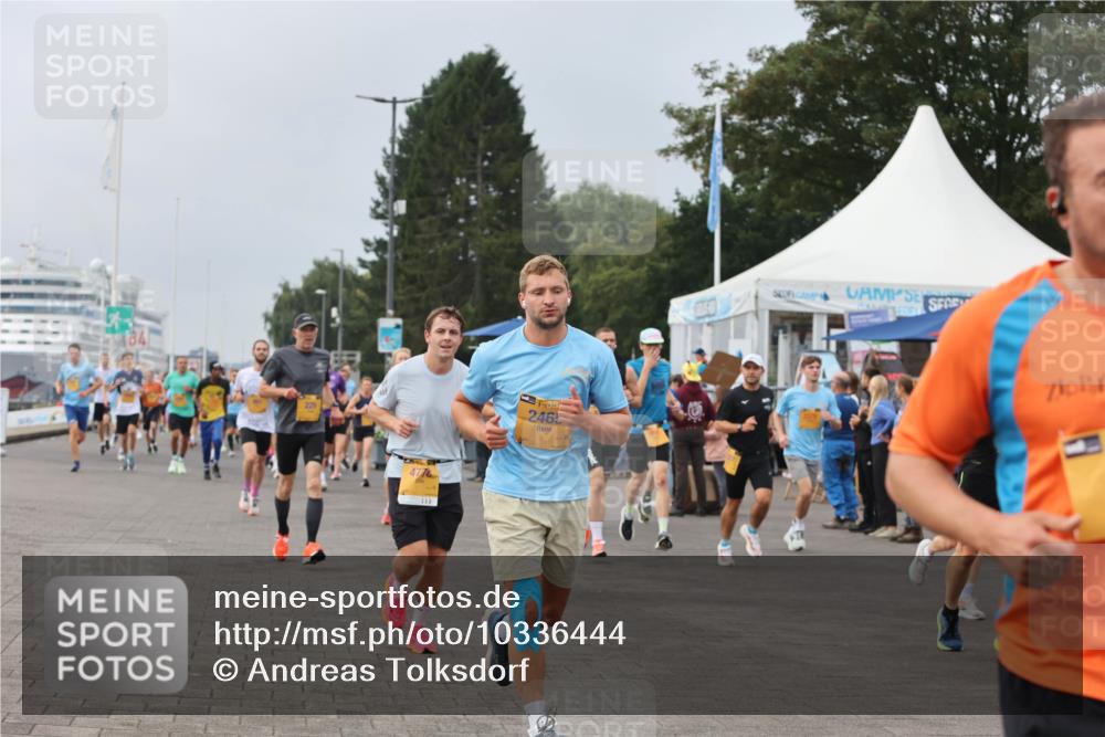 13.09.2026 - Kiel Lauf Andreas Tolksdorf http://msf.ph/oto/10336444 13.09.2026 09:53:48 Kiellinie 229, 2465 meine-sportfotos.de