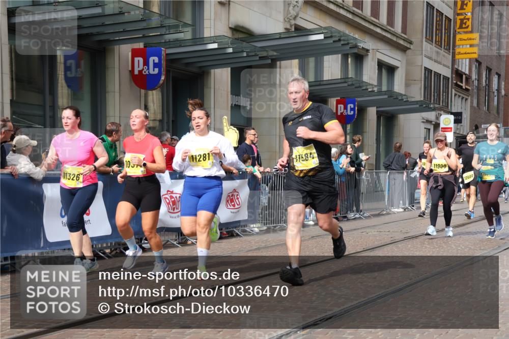 13.09.2026 - 21. swb-Marathon Bremen Strokosch-Dieckow http://msf.ph/oto/10336470 13.09.2026 11:05:00 Ziel 10186, 10370, 10411, 10432, 10576, 10697, 10717, 10718, 10800, 10802, 10995, 11102, 11105, 11146, 11157, 11218, 11281, 11314, 11326, 11334, 11387, 11394, 11521, 11571, 11572, 11584, 11616, 11722, 11900, 12011, 12055, 12079, 12080, 12099, 12251, 12335, 10198, 10283, 10315, 10465, 10481, 10729, 10741, 10850, 10855, 10856, 10940, 10975, 11006, 11133, 11272, 11366, 11395, 11518, 11592, 11705, 11757, 11939, 12002, 12005, 12064 meine-sportfotos.de