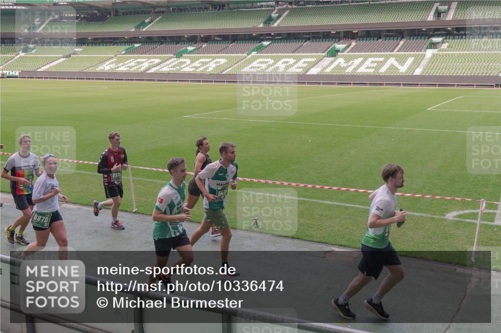 13.09.2026 - 21. swb-Marathon Bremen Michael Burmester http://msf.ph/oto/10336474 13.09.2026 13:12:12 Laufen im Stadion 118, 183, 265, 373, 514, 695, 703, 843, 933, 984, 1113, 1226, 1286, 1334, 1435, 1849, 1851, 1936, 1952, 2005, 2248, 2264, 2281, 2299, 2330, 2336, 2353, 2375, 2377, 2398, 2426, 2443, 2461, 2478, 2505, 2531, 2589, 2659, 2669, 2673, 2684, 2765, 2784, 2804, 2815, 2822, 2836, 2850, 2860, 2895, 2907, 2963, 2966, 2975, 2976, 3026, 3027, 3079, 3082, 3143, 3155, 3159, 3174, 3207, 3293, 3308, 3328, 3349, 3352, 3409, 3434, 3549, 551 meine-sportfotos.de