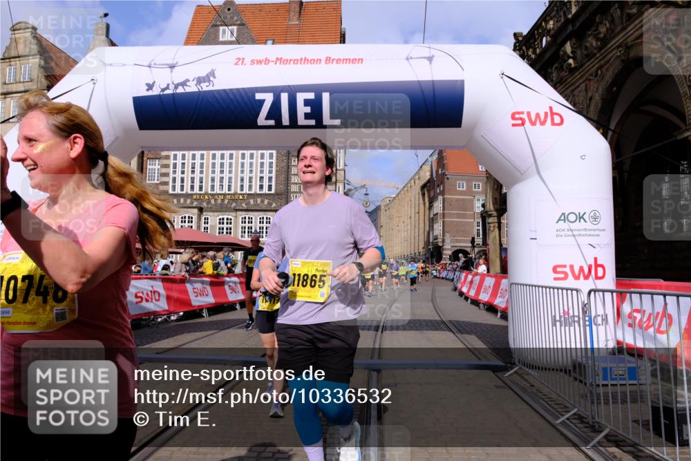 13.09.2026 - 21. swb-Marathon Bremen Tim E. http://msf.ph/oto/10336532 13.09.2026 11:07:42 Ziel 10138, 10205, 10279, 10280, 10488, 10501, 10505, 10695, 10748, 11123, 11246, 11417, 11600, 11759, 11767, 11865, 11899, 11917, 12020, 12173, 12210, 12266, 12277, 12419, 12536 meine-sportfotos.de