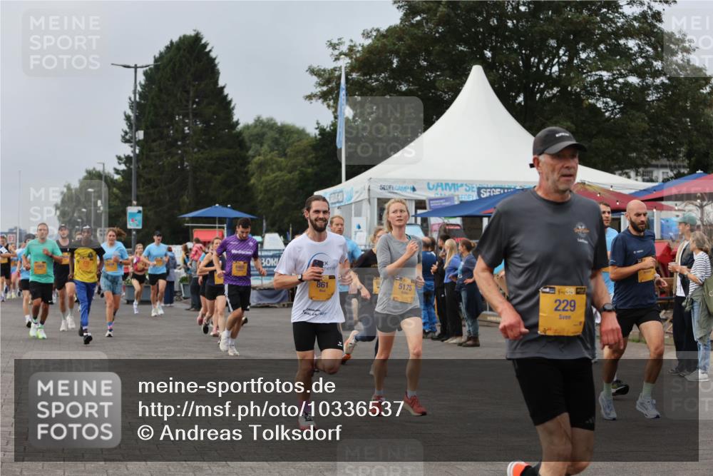 13.09.2026 - Kiel Lauf Andreas Tolksdorf http://msf.ph/oto/10336537 13.09.2026 09:53:51 Kiellinie 30, 861, 5175, 39, 229 meine-sportfotos.de
