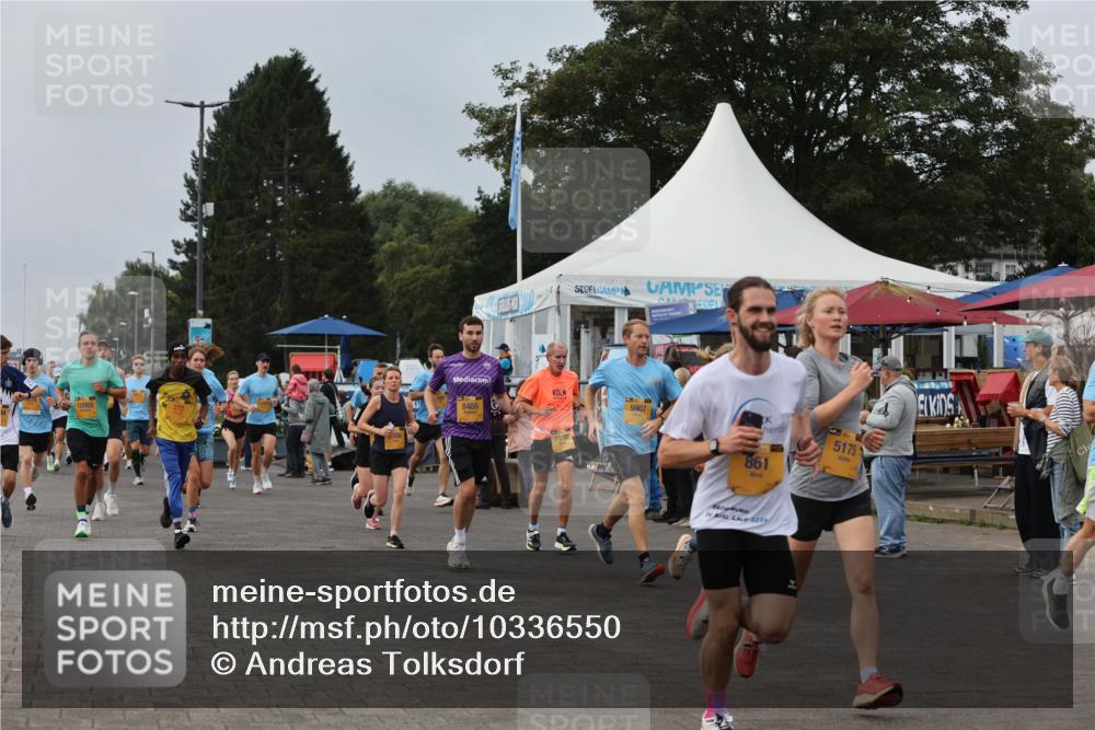 13.09.2026 - Kiel Lauf Andreas Tolksdorf http://msf.ph/oto/10336550 13.09.2026 09:53:52 Kiellinie 10905, 8465, 11732, 5907, 5175, 861, 2024 meine-sportfotos.de