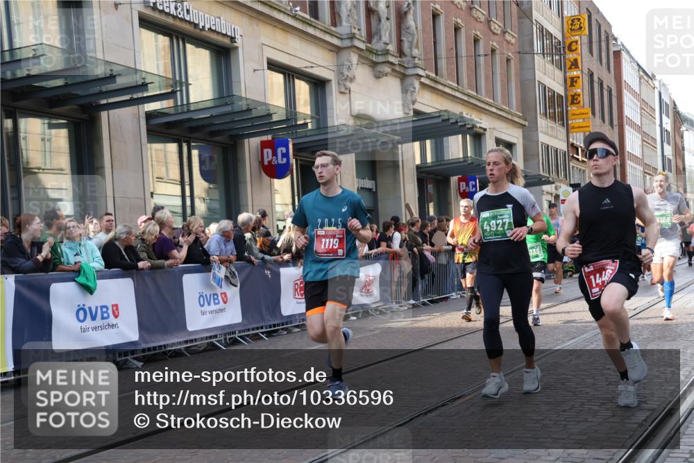 13.09.2026 - 21. swb-Marathon Bremen Strokosch-Dieckow http://msf.ph/oto/10336596 13.09.2026 13:25:25 Ziel 150, 191, 209, 1163, 1458, 1647, 1752, 2033, 2421, 2708, 2781, 2987, 3124, 3186, 3722, 3806, 4161, 4411, 4439, 4717, 4842, 4927, 5013, 5139, 5622, 5703, 5755, 5814, 6135, 7780, 8271, 8545, 8597, 8890, 9440, 9506, 260, 1080, 1119, 1166, 1436, 1448, 1650, 1658, 2046, 2322, 3105, 3168, 3187, 4091, 4294, 4459, 4918, 5814, 6113, 6380, 7252, 7306, 7326, 8245, 8357, 8695, 8769, 9036, 9073, 9299, 9360, 9460, 9468, 9493, 9563, 13025, 13088 meine-sportfotos.de