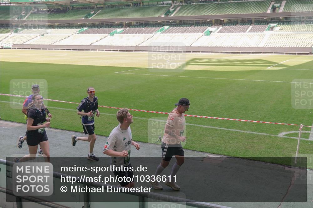 13.09.2026 - 21. swb-Marathon Bremen Michael Burmester http://msf.ph/oto/10336611 13.09.2026 13:12:26 Laufen im Stadion 118, 183, 265, 349, 514, 695, 702, 703, 843, 933, 1113, 1143, 1226, 1286, 1334, 1435, 1641, 1849, 1851, 1936, 1952, 1991, 2005, 2248, 2264, 2281, 2299, 2330, 2336, 2353, 2375, 2377, 2398, 2426, 2439, 2443, 2461, 2478, 2505, 2589, 2659, 2665, 2669, 2673, 2684, 2765, 2773, 2792, 2804, 2815, 2822, 2836, 2850, 2860, 2884, 2895, 2907, 2963, 2966, 2975, 2976, 3027, 3079, 3082, 3143, 3155, 3159, 3253, 3293, 3308, 3313, 3328, 3349, 3352, 3434, 3549, 551 meine-sportfotos.de