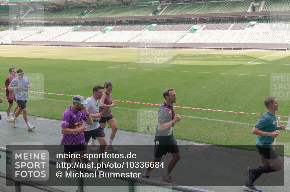 13.09.2026 - 21. swb-Marathon Bremen Michael Burmester http://msf.ph/oto/10336684 13.09.2026 13:12:35 Laufen im Stadion 118, 183, 265, 278, 349, 514, 576, 695, 702, 703, 843, 933, 950, 1005, 1113, 1143, 1226, 1286, 1334, 1435, 1641, 1849, 1851, 1936, 1952, 1991, 2005, 2248, 2264, 2281, 2299, 2336, 2353, 2375, 2377, 2398, 2426, 2439, 2461, 2478, 2505, 2612, 2659, 2665, 2669, 2673, 2684, 2765, 2773, 2792, 2804, 2815, 2816, 2822, 2850, 2860, 2884, 2895, 2907, 2921, 2963, 2966, 2975, 2976, 3016, 3027, 3079, 3082, 3143, 3155, 3159, 3253, 3293, 3308, 3313, 3328, 3349, 3352, 3434, 551 meine-sportfotos.de