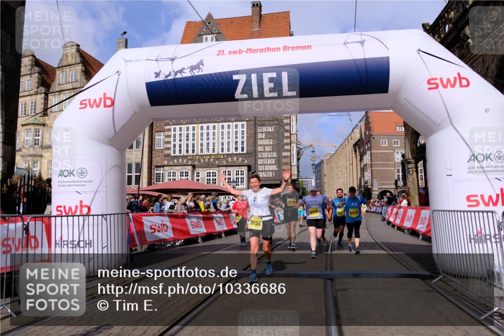 13.09.2026 - 21. swb-Marathon Bremen Tim E. http://msf.ph/oto/10336686 13.09.2026 11:07:48 Ziel 10138, 10205, 10279, 10280, 10363, 10364, 10501, 10505, 10580, 10695, 10748, 10907, 10935, 11123, 11223, 11417, 11643, 11767, 11865, 11899, 11917, 11924, 11934, 12020, 12167, 12168, 12173, 12210, 12277, 12419, 12509, 12536 meine-sportfotos.de
