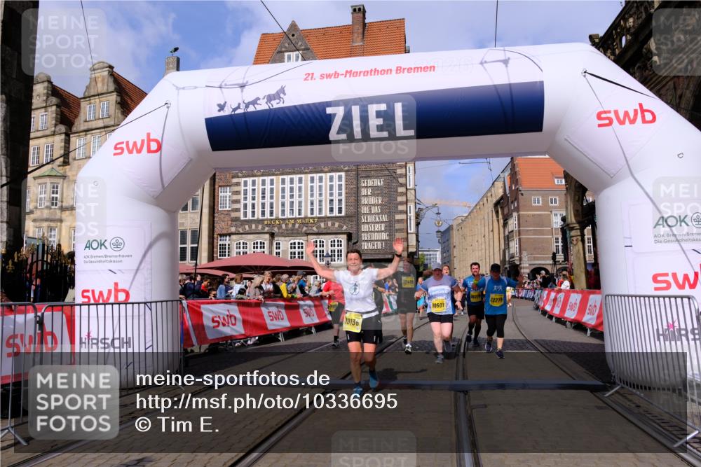 13.09.2026 - 21. swb-Marathon Bremen Tim E. http://msf.ph/oto/10336695 13.09.2026 11:07:48 Ziel 10138, 10205, 10279, 10280, 10363, 10364, 10501, 10505, 10580, 10695, 10748, 10907, 10935, 11123, 11223, 11417, 11643, 11767, 11865, 11899, 11917, 11924, 11934, 12020, 12167, 12168, 12173, 12210, 12277, 12419, 12509, 12536 meine-sportfotos.de