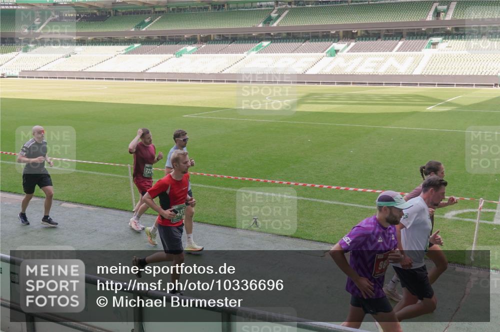 13.09.2026 - 21. swb-Marathon Bremen Michael Burmester http://msf.ph/oto/10336696 13.09.2026 13:12:36 Laufen im Stadion 118, 183, 265, 278, 349, 514, 576, 695, 702, 703, 843, 933, 950, 1005, 1113, 1143, 1226, 1286, 1334, 1435, 1641, 1849, 1851, 1936, 1952, 1991, 2005, 2248, 2264, 2281, 2299, 2336, 2353, 2375, 2377, 2398, 2426, 2439, 2461, 2478, 2505, 2612, 2659, 2665, 2669, 2673, 2684, 2765, 2773, 2792, 2804, 2815, 2816, 2822, 2850, 2860, 2884, 2895, 2907, 2921, 2963, 2966, 2975, 2976, 3016, 3027, 3079, 3082, 3143, 3155, 3159, 3253, 3293, 3308, 3313, 3328, 3349, 3352, 3434, 551 meine-sportfotos.de