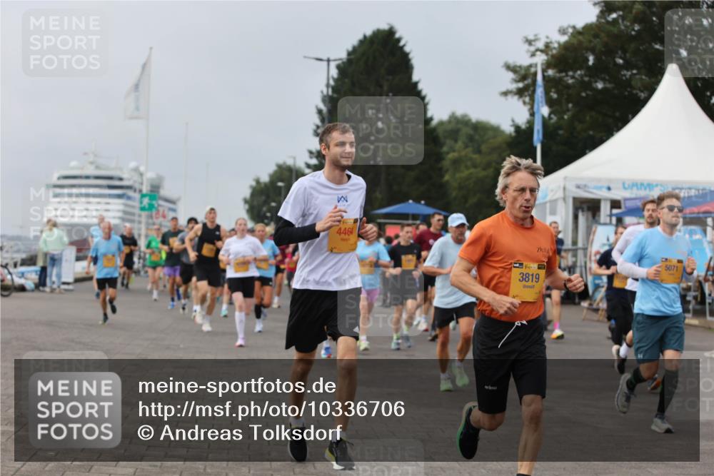 13.09.2026 - Kiel Lauf Andreas Tolksdorf http://msf.ph/oto/10336706 13.09.2026 09:53:57 Kiellinie 446, 15, 39, 3819, 5071 meine-sportfotos.de