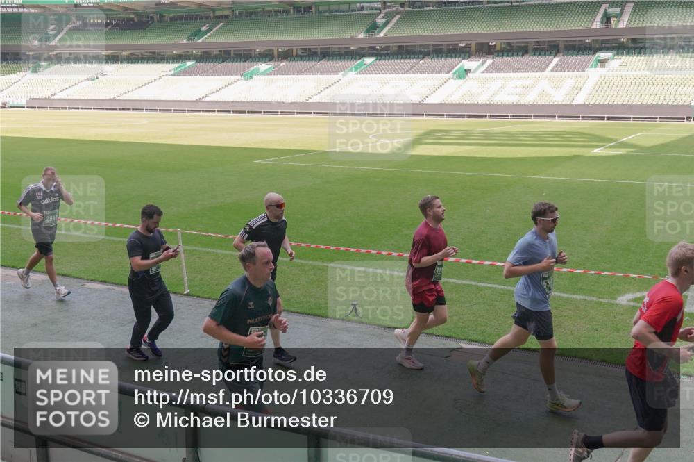 13.09.2026 - 21. swb-Marathon Bremen Michael Burmester http://msf.ph/oto/10336709 13.09.2026 13:12:37 Laufen im Stadion 118, 183, 265, 278, 349, 514, 576, 695, 702, 703, 843, 933, 950, 1005, 1113, 1143, 1226, 1286, 1334, 1435, 1641, 1849, 1851, 1936, 1952, 1991, 2005, 2248, 2264, 2281, 2299, 2336, 2353, 2375, 2377, 2398, 2426, 2439, 2461, 2478, 2505, 2612, 2659, 2665, 2669, 2673, 2684, 2765, 2773, 2792, 2804, 2815, 2816, 2822, 2850, 2860, 2884, 2895, 2907, 2921, 2963, 2966, 2975, 2976, 3016, 3027, 3079, 3082, 3143, 3155, 3159, 3253, 3293, 3308, 3313, 3328, 3349, 3352, 3434, 551 meine-sportfotos.de
