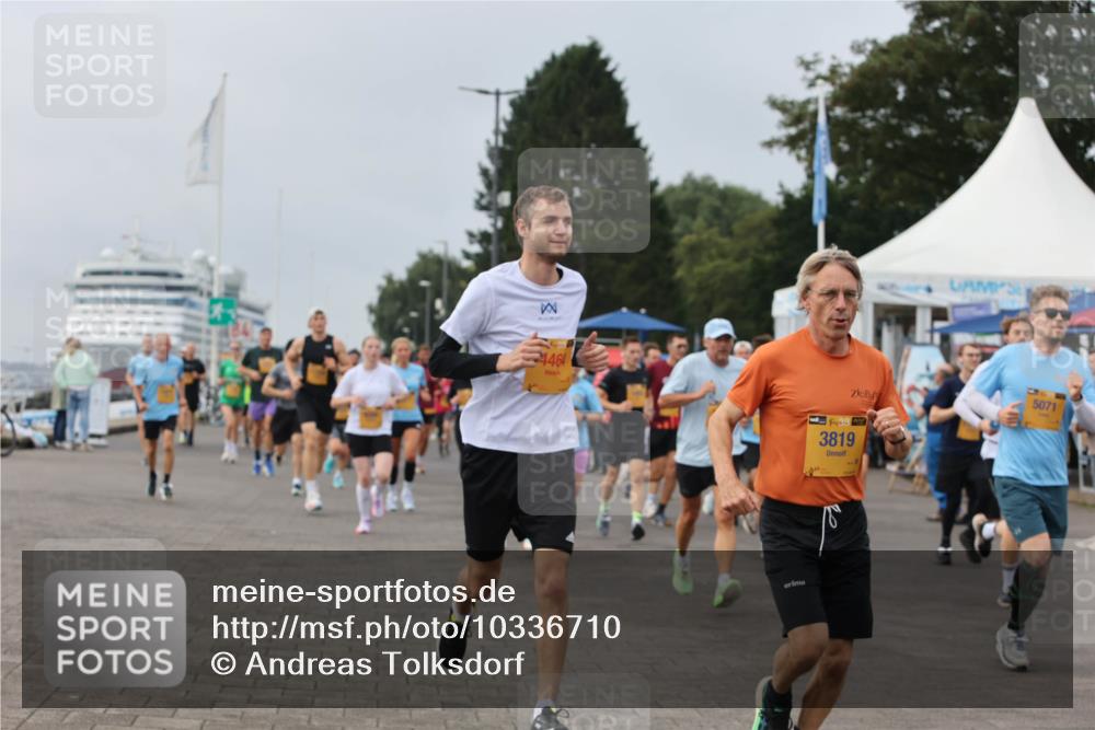 13.09.2026 - Kiel Lauf Andreas Tolksdorf http://msf.ph/oto/10336710 13.09.2026 09:53:58 Kiellinie 4464, 4, 38, 3819, 5071 meine-sportfotos.de