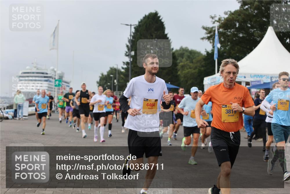 13.09.2026 - Kiel Lauf Andreas Tolksdorf http://msf.ph/oto/10336711 13.09.2026 09:53:58 Kiellinie 38, 4464, 5071, 3819 meine-sportfotos.de
