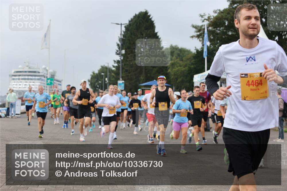 13.09.2026 - Kiel Lauf Andreas Tolksdorf http://msf.ph/oto/10336730 13.09.2026 09:53:59 Kiellinie 990, 1403, 8, 1, 38, 4464 meine-sportfotos.de