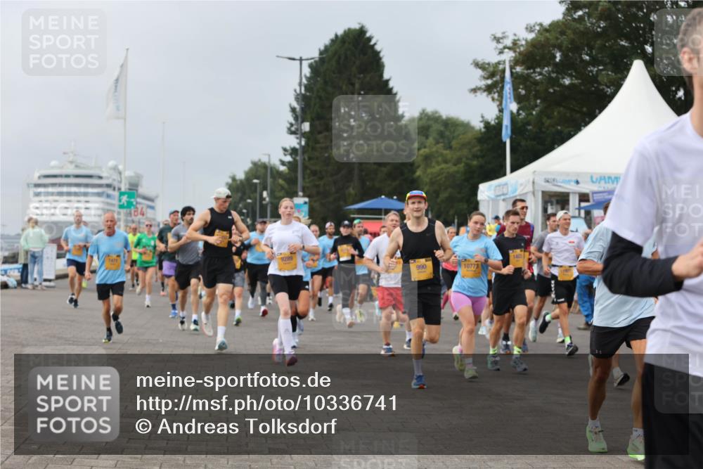 13.09.2026 - Kiel Lauf Andreas Tolksdorf http://msf.ph/oto/10336741 13.09.2026 09:53:59 Kiellinie 7471, 9289, 990, 10773, 1403, 11927 meine-sportfotos.de