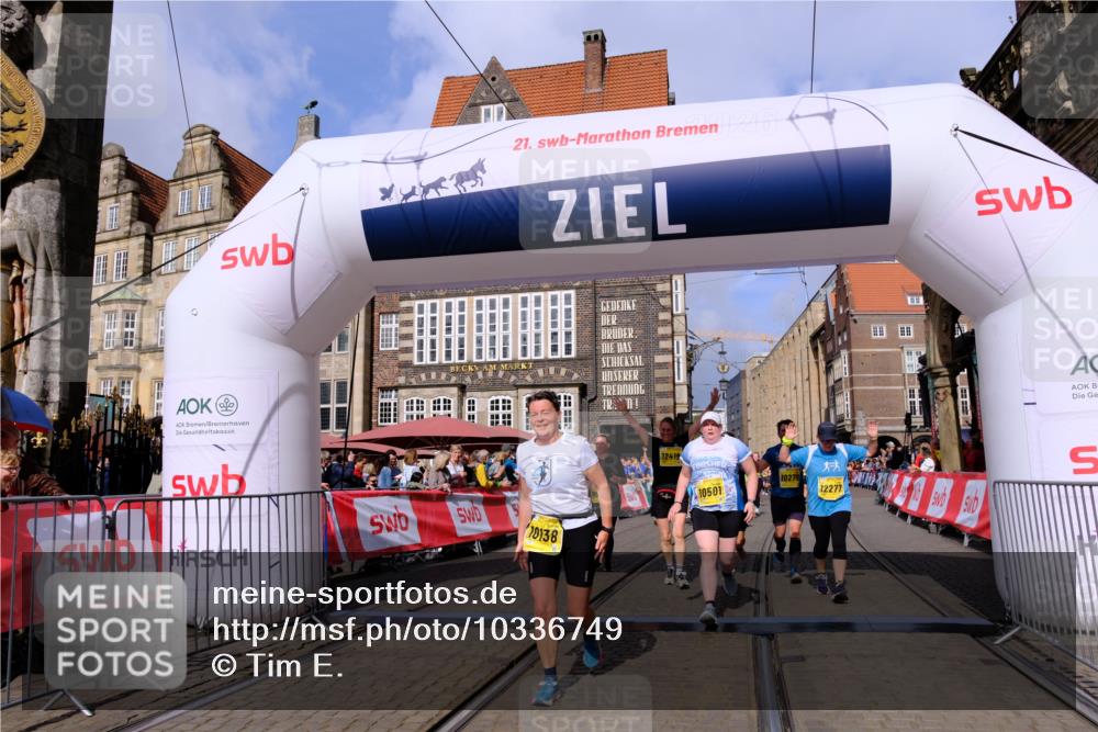 13.09.2026 - 21. swb-Marathon Bremen Tim E. http://msf.ph/oto/10336749 13.09.2026 11:07:48 Ziel 10138, 10205, 10279, 10280, 10363, 10364, 10501, 10505, 10580, 10695, 10748, 10907, 10935, 11123, 11223, 11417, 11643, 11767, 11865, 11899, 11917, 11924, 11934, 12020, 12167, 12168, 12173, 12210, 12277, 12419, 12509, 12536 meine-sportfotos.de