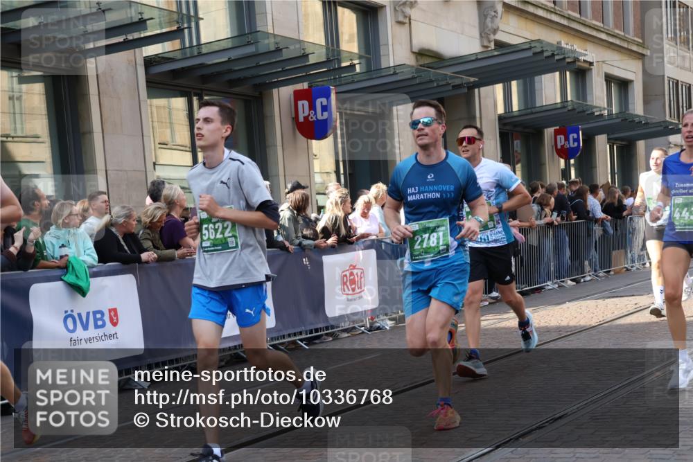 13.09.2026 - 21. swb-Marathon Bremen Strokosch-Dieckow http://msf.ph/oto/10336768 13.09.2026 13:25:30 Ziel 150, 191, 1163, 1458, 1647, 1752, 2033, 2062, 2421, 2708, 2781, 2987, 3124, 3186, 3248, 3722, 3806, 4067, 4161, 4411, 4439, 4476, 4717, 4842, 4927, 5013, 5139, 5622, 5701, 5703, 6135, 6605, 7638, 7780, 8271, 8592, 8597, 8890, 9440, 9506, 209, 260, 1119, 1436, 1650, 1658, 2046, 3168, 3187, 4294, 4459, 5755, 5814, 6113, 6380, 7252, 7306, 7326, 8357, 8545, 8695, 8769, 9036, 9299, 9460, 9468, 9506, 9563, 13025 meine-sportfotos.de