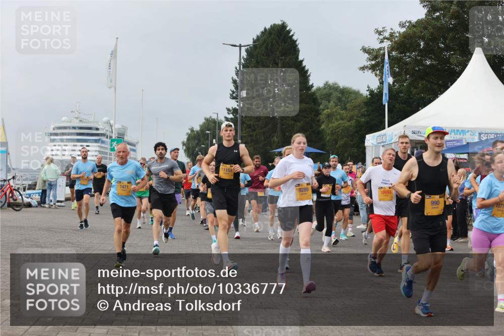 13.09.2026 - Kiel Lauf Andreas Tolksdorf http://msf.ph/oto/10336777 13.09.2026 09:54:00 Kiellinie 7471, 11153, 9289, 10893, 990, 1077 meine-sportfotos.de