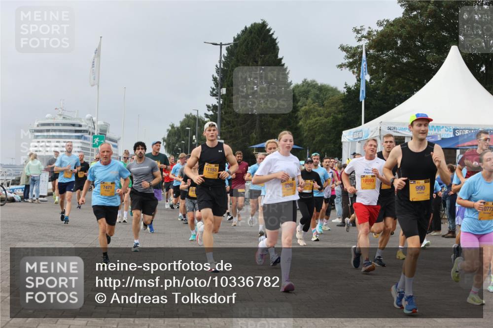 13.09.2026 - Kiel Lauf Andreas Tolksdorf http://msf.ph/oto/10336782 13.09.2026 09:54:00 Kiellinie 7471, 11153, 9289, 3124, 10893, 990, 0773 meine-sportfotos.de