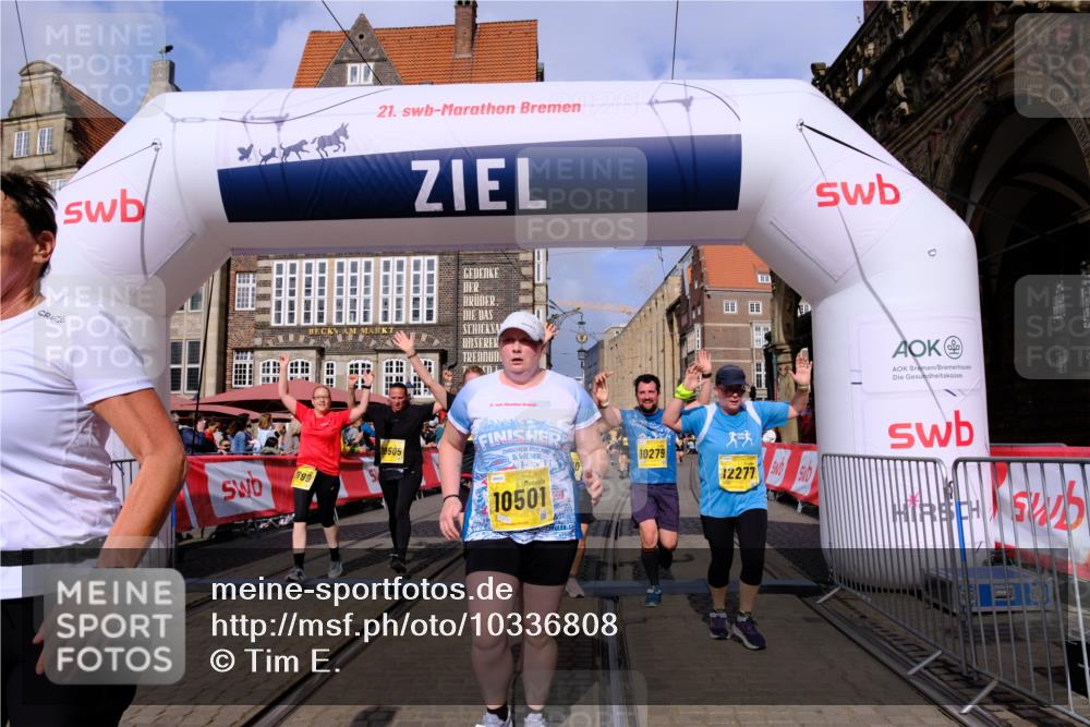 13.09.2026 - 21. swb-Marathon Bremen Tim E. http://msf.ph/oto/10336808 13.09.2026 11:07:50 Ziel 10138, 10205, 10279, 10280, 10363, 10364, 10501, 10505, 10580, 10595, 10695, 10748, 10907, 10935, 11223, 11417, 11643, 11767, 11865, 11899, 11924, 11934, 12167, 12168, 12194, 12210, 12277, 12419, 12509, 12536 meine-sportfotos.de