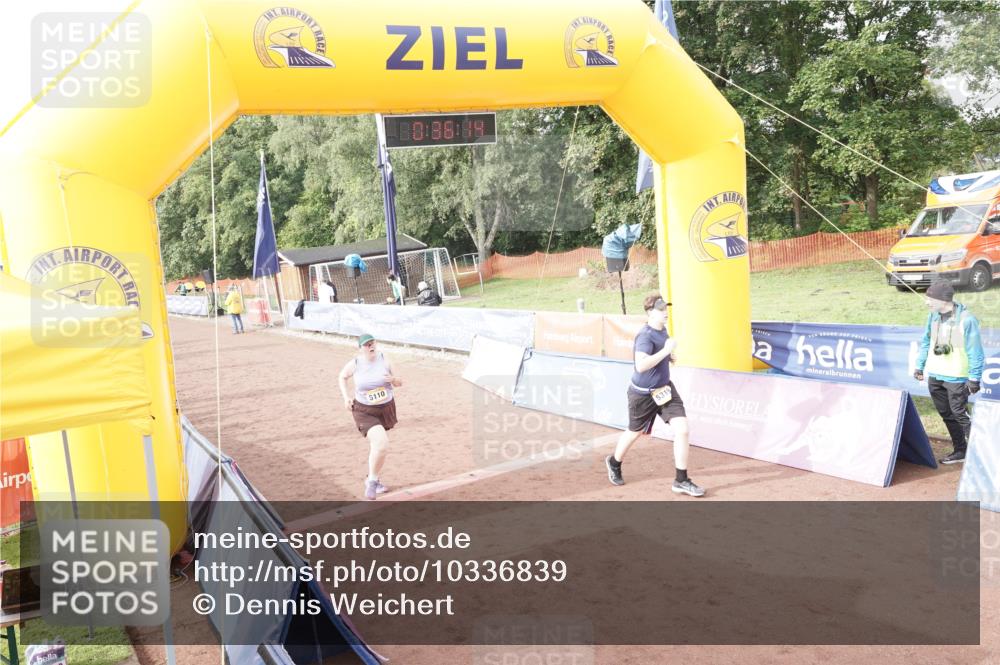 13.09.2026 - Airport Race Dennis Weichert http://msf.ph/oto/10336839 13.09.2026 10:36:48 Ziel 5110, 5138, 5319 meine-sportfotos.de