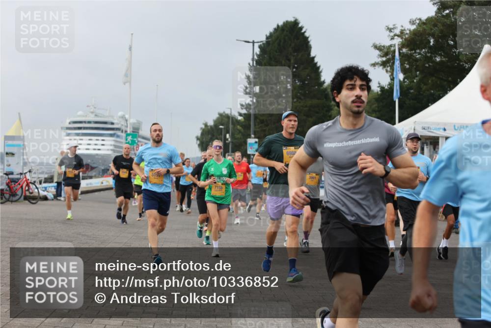 13.09.2026 - Kiel Lauf Andreas Tolksdorf http://msf.ph/oto/10336852 13.09.2026 09:54:03 Kiellinie 519, 7158, 6988, 3991 meine-sportfotos.de