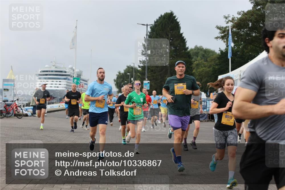 13.09.2026 - Kiel Lauf Andreas Tolksdorf http://msf.ph/oto/10336867 13.09.2026 09:54:03 Kiellinie 4, 5197, 7158, 39, 6988, 991, 8515 meine-sportfotos.de