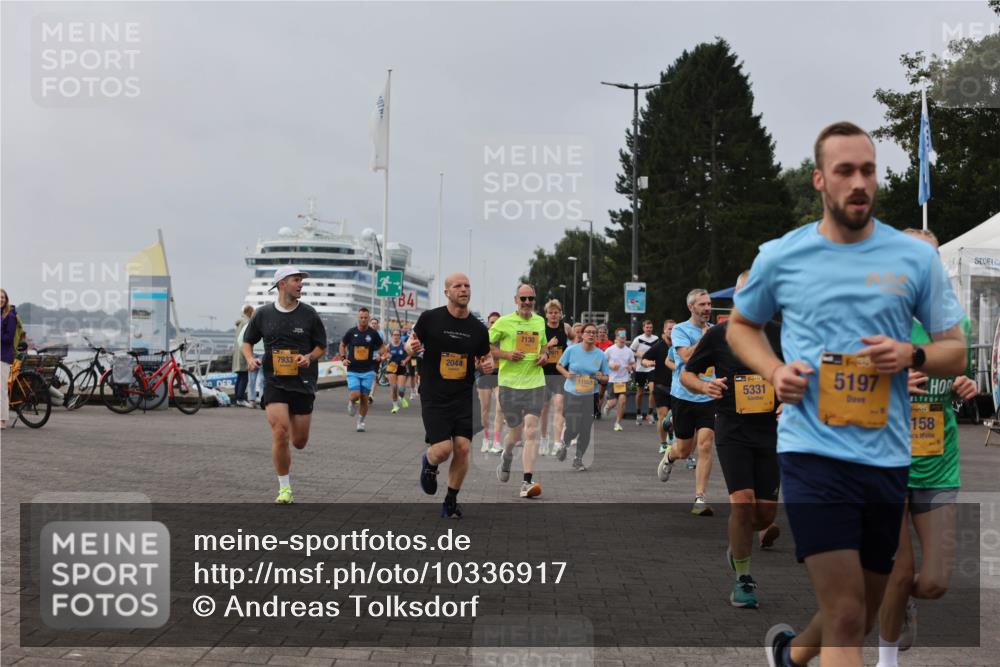 13.09.2026 - Kiel Lauf Andreas Tolksdorf http://msf.ph/oto/10336917 13.09.2026 09:54:05 Kiellinie 7933, 4, 2044, 7130, 7150, 39, 11568, 5331, 5197, 158 meine-sportfotos.de