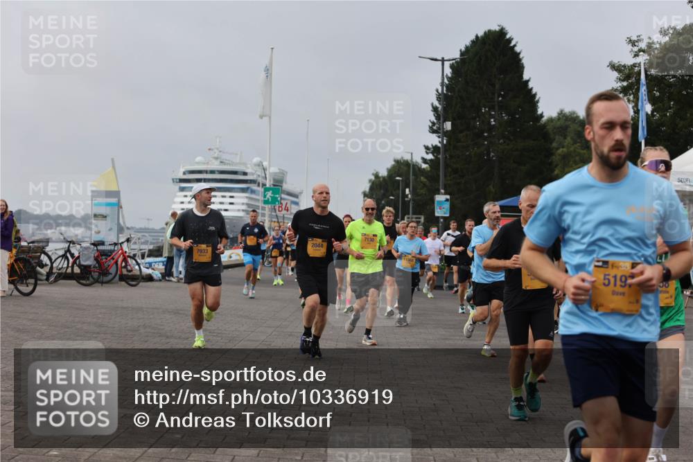 13.09.2026 - Kiel Lauf Andreas Tolksdorf http://msf.ph/oto/10336919 13.09.2026 09:54:05 Kiellinie 7933, 84, 2044, 7130, 11568, 4, 39, 519, 30 meine-sportfotos.de