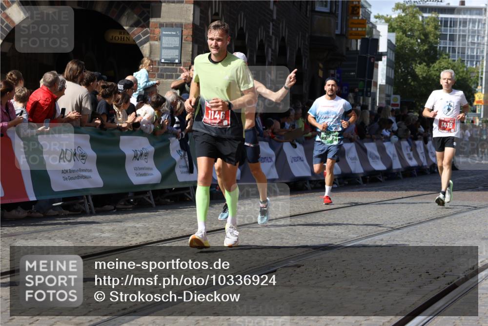 13.09.2026 - 21. swb-Marathon Bremen Strokosch-Dieckow http://msf.ph/oto/10336924 13.09.2026 13:18:45 Ziel 465, 1146, 1419, 2055, 5307, 5460, 6293, 6294, 6818, 7245, 7491, 7731, 7954, 8404, 8872, 9019, 9275, 13150, 307, 4916, 5277, 6310, 7104, 7154, 7602, 7791, 13184 meine-sportfotos.de