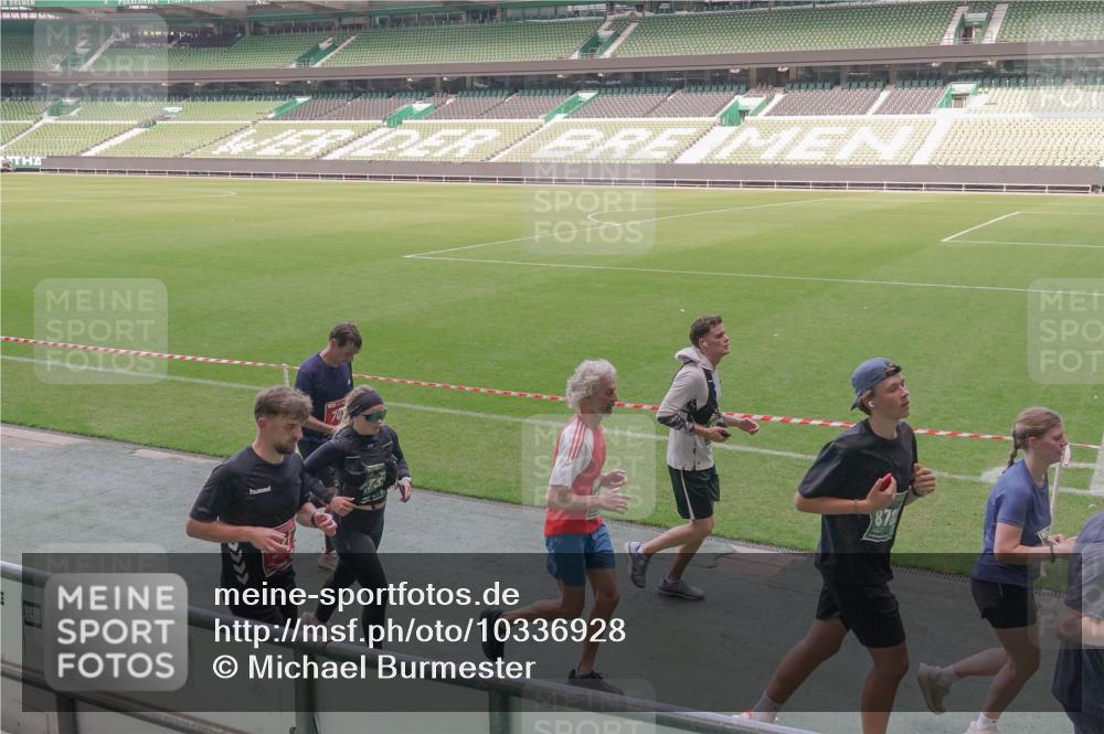 13.09.2026 - 21. swb-Marathon Bremen Michael Burmester http://msf.ph/oto/10336928 13.09.2026 13:13:07 Laufen im Stadion 118, 183, 270, 278, 349, 514, 576, 600, 631, 695, 702, 843, 933, 950, 1005, 1113, 1143, 1226, 1286, 1334, 1426, 1435, 1596, 1641, 1849, 1851, 1991, 2005, 2035, 2079, 2248, 2264, 2336, 2375, 2377, 2387, 2398, 2426, 2439, 2457, 2461, 2478, 2505, 2540, 2612, 2659, 2665, 2673, 2684, 2693, 2765, 2773, 2792, 2815, 2816, 2822, 2850, 2860, 2884, 2895, 2921, 2963, 2966, 2972, 2975, 3016, 3027, 3079, 3111, 3143, 3155, 3209, 3253, 3277, 3293, 3304, 3308, 3313, 3349, 3434 meine-sportfotos.de
