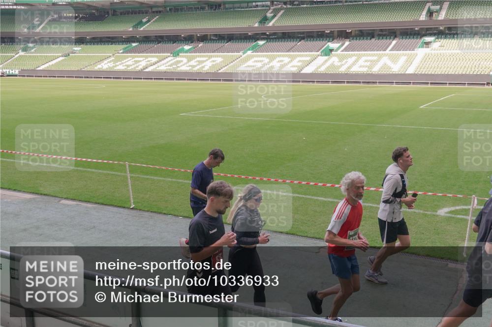 13.09.2026 - 21. swb-Marathon Bremen Michael Burmester http://msf.ph/oto/10336933 13.09.2026 13:13:07 Laufen im Stadion 118, 183, 270, 278, 349, 514, 576, 600, 631, 695, 702, 843, 933, 950, 1005, 1113, 1143, 1226, 1286, 1334, 1426, 1435, 1596, 1641, 1849, 1851, 1991, 2005, 2035, 2079, 2248, 2264, 2336, 2375, 2377, 2387, 2398, 2426, 2439, 2457, 2461, 2478, 2505, 2540, 2612, 2659, 2665, 2673, 2684, 2693, 2765, 2773, 2792, 2815, 2816, 2822, 2850, 2860, 2884, 2895, 2921, 2963, 2966, 2972, 2975, 3016, 3027, 3079, 3111, 3143, 3155, 3209, 3253, 3277, 3293, 3304, 3308, 3313, 3349, 3434 meine-sportfotos.de