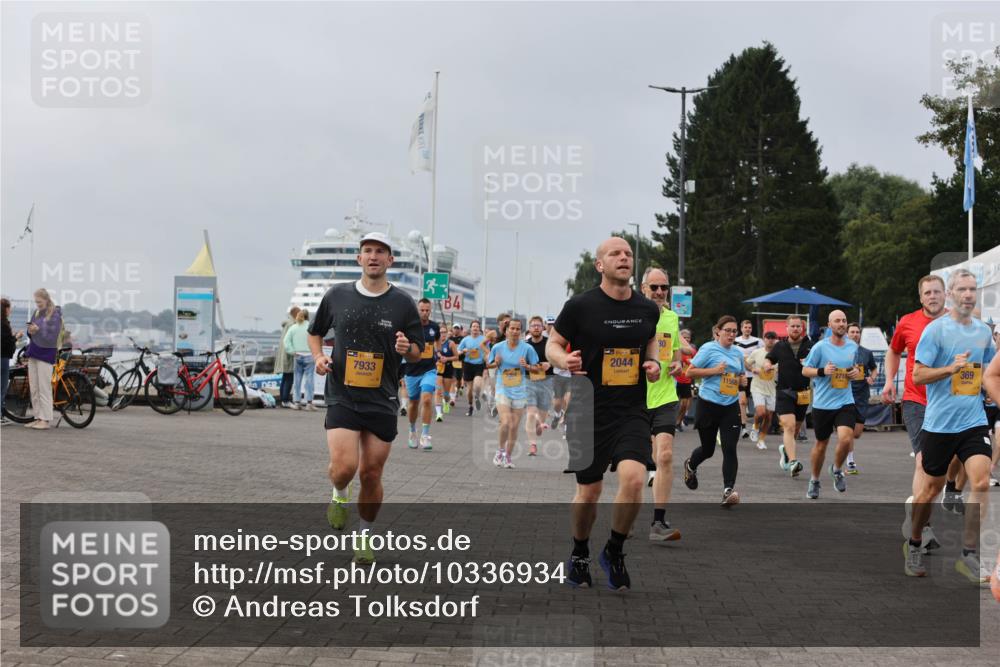 13.09.2026 - Kiel Lauf Andreas Tolksdorf http://msf.ph/oto/10336934 13.09.2026 09:54:06 Kiellinie 7933, 4, 39, 2044, 30, 369, 11568 meine-sportfotos.de