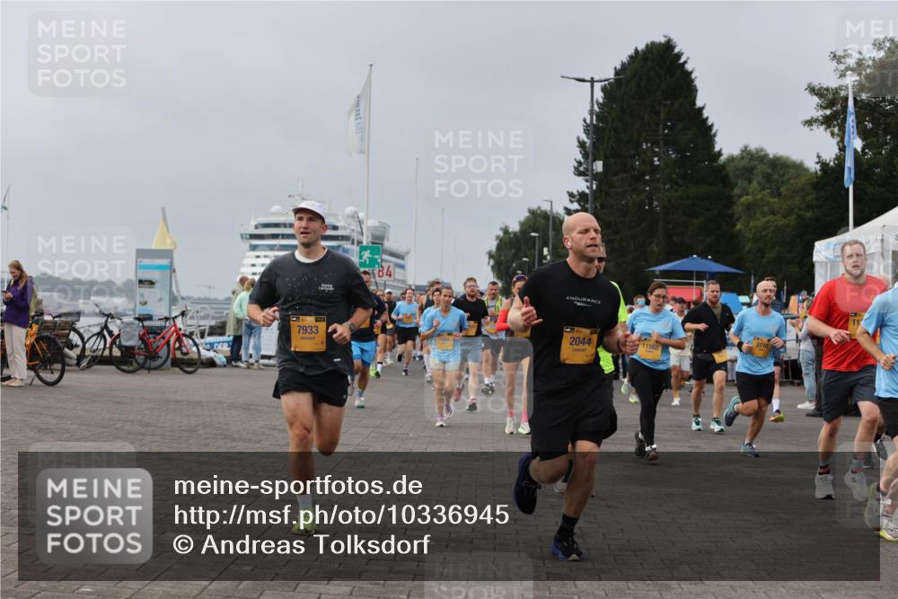 13.09.2026 - Kiel Lauf Andreas Tolksdorf http://msf.ph/oto/10336945 13.09.2026 09:54:06 Kiellinie 1, 391, 2044, 11568, 7933, 2716 meine-sportfotos.de