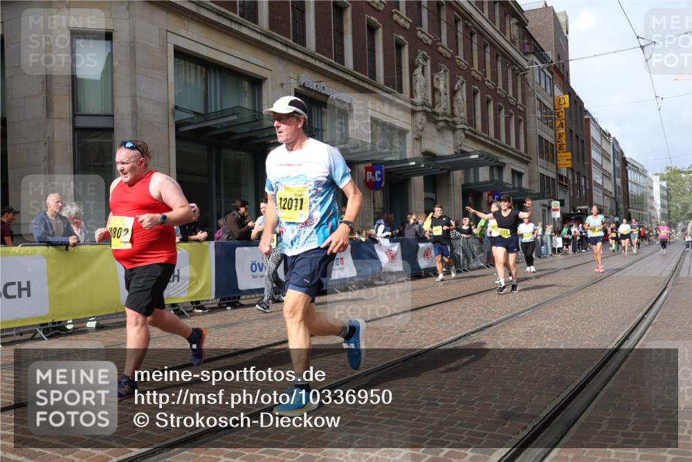 13.09.2026 - 21. swb-Marathon Bremen Strokosch-Dieckow http://msf.ph/oto/10336950 13.09.2026 11:05:12 Ziel 10186, 10259, 10260, 10411, 10432, 10697, 10717, 10802, 10864, 11146, 11314, 11334, 11387, 11394, 11520, 11521, 11571, 11572, 11724, 11791, 11892, 11947, 12055, 12156, 12251, 12273, 12330, 12362, 12501, 10370, 10465, 10576, 10697, 10718, 10729, 10741, 10800, 10850, 10855, 10975, 10995, 11102, 11105, 11133, 11157, 11218, 11272, 11281, 11326, 11518, 11584, 11616, 11722, 11900, 11939, 12002, 12011, 12064 meine-sportfotos.de