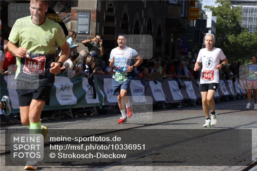 13.09.2026 - 21. swb-Marathon Bremen Strokosch-Dieckow http://msf.ph/oto/10336951 13.09.2026 13:18:46 Ziel 465, 1146, 1419, 2055, 5307, 5460, 6293, 6294, 6818, 7245, 7491, 7731, 7954, 8404, 8540, 8872, 9019, 9275, 13150, 307, 4916, 5277, 6310, 7104, 7154, 7602, 7791, 13184 meine-sportfotos.de