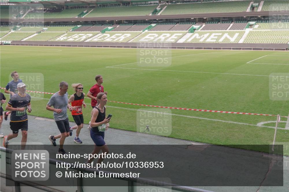 13.09.2026 - 21. swb-Marathon Bremen Michael Burmester http://msf.ph/oto/10336953 13.09.2026 13:13:12 Laufen im Stadion 118, 183, 270, 278, 349, 514, 576, 600, 631, 695, 702, 843, 933, 950, 1005, 1143, 1226, 1286, 1334, 1426, 1435, 1596, 1641, 1849, 1991, 2005, 2035, 2079, 2248, 2264, 2336, 2375, 2377, 2387, 2398, 2412, 2426, 2439, 2457, 2461, 2478, 2505, 2540, 2612, 2665, 2673, 2684, 2693, 2765, 2773, 2792, 2815, 2816, 2850, 2860, 2884, 2895, 2921, 2963, 2966, 2972, 2975, 3016, 3111, 3143, 3155, 3209, 3253, 3277, 3293, 3304, 3308, 3313, 3349, 3434, 3661 meine-sportfotos.de