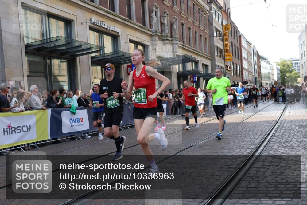 13.09.2026 - 21. swb-Marathon Bremen Strokosch-Dieckow http://msf.ph/oto/10336963 13.09.2026 13:25:34 Ziel 150, 191, 1163, 1458, 1647, 1752, 2033, 2062, 2421, 2708, 2781, 2987, 3124, 3248, 3516, 3722, 4067, 4161, 4411, 4439, 4476, 4842, 4927, 5013, 5139, 5558, 5622, 5701, 6135, 6605, 7638, 7780, 8271, 8361, 8592, 9266, 9440, 9794, 191, 209, 260, 1119, 1650, 1658, 2046, 3124, 3168, 3186, 3187, 3806, 4294, 4459, 4717, 5703, 5755, 5814, 6113, 6380, 7252, 7306, 7326, 8357, 8545, 8597, 8695, 8769, 8890, 9036, 9299, 9460, 9468, 9506, 9563, 13025 meine-sportfotos.de