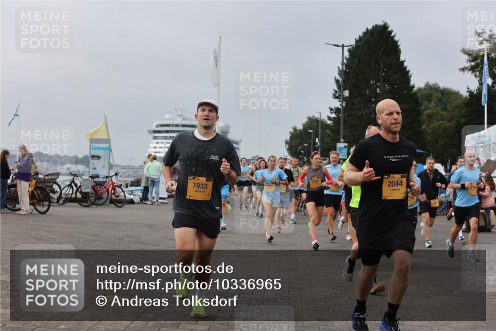 13.09.2026 - Kiel Lauf Andreas Tolksdorf http://msf.ph/oto/10336965 13.09.2026 09:54:07 Kiellinie 38, 7933, 3364, 1784, 38, 2044, 2716 meine-sportfotos.de