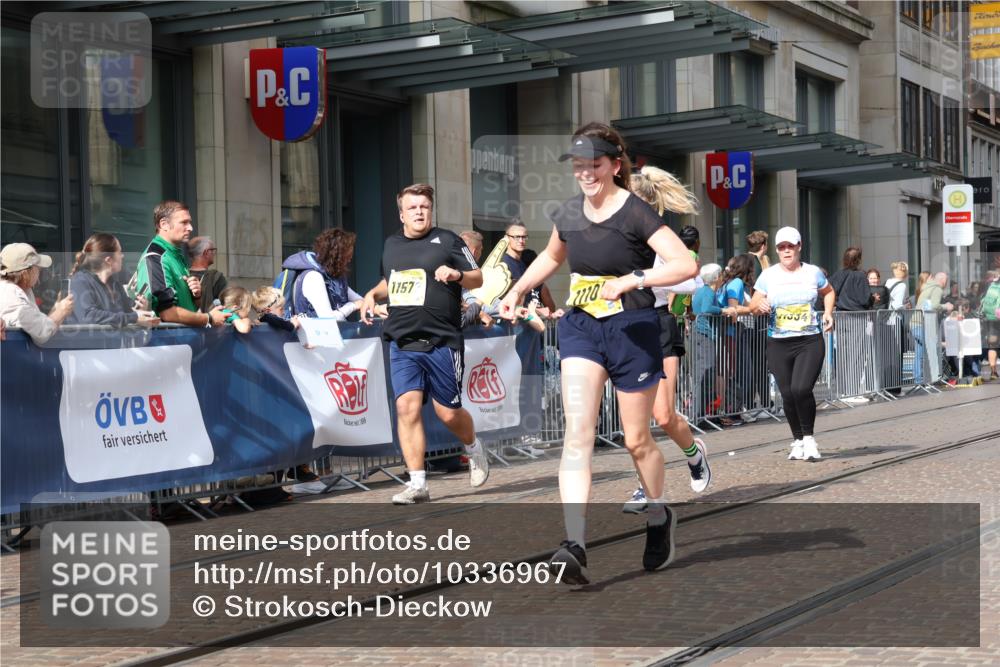 13.09.2026 - 21. swb-Marathon Bremen Strokosch-Dieckow http://msf.ph/oto/10336967 13.09.2026 11:05:13 Ziel 10186, 10238, 10259, 10260, 10411, 10432, 10457, 10717, 10802, 10864, 11146, 11314, 11334, 11387, 11394, 11520, 11521, 11571, 11572, 11724, 11791, 11892, 11947, 12055, 12156, 12251, 12273, 12330, 12362, 12501, 10370, 10411, 10465, 10576, 10697, 10718, 10741, 10800, 10802, 10850, 10975, 10995, 11102, 11105, 11133, 11157, 11218, 11272, 11281, 11326, 11584, 11616, 11722, 11900, 11939, 12002, 12011, 12064 meine-sportfotos.de