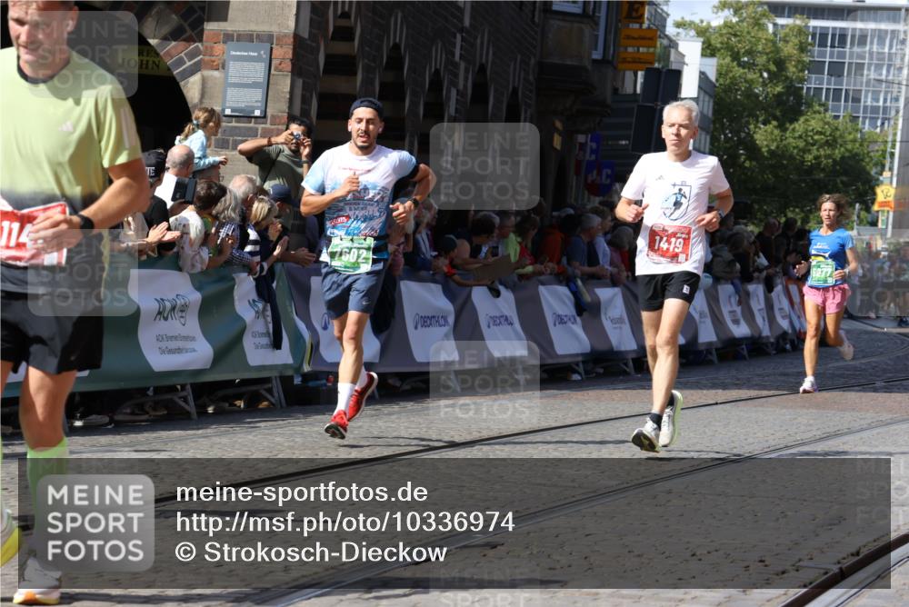 13.09.2026 - 21. swb-Marathon Bremen Strokosch-Dieckow http://msf.ph/oto/10336974 13.09.2026 13:18:46 Ziel 465, 1146, 1419, 2055, 5307, 5460, 6293, 6294, 6818, 7245, 7491, 7731, 7954, 8404, 8540, 8872, 9019, 9275, 13150, 307, 4916, 5277, 6310, 7104, 7154, 7602, 7791, 13184 meine-sportfotos.de