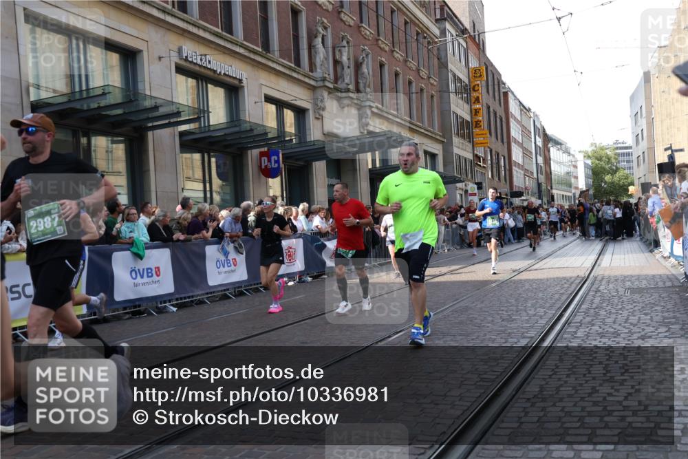 13.09.2026 - 21. swb-Marathon Bremen Strokosch-Dieckow http://msf.ph/oto/10336981 13.09.2026 13:25:35 Ziel 150, 1163, 1458, 1647, 1752, 2033, 2062, 2421, 2708, 2781, 2987, 3248, 3516, 3722, 4067, 4161, 4411, 4439, 4476, 4842, 4927, 5013, 5139, 5558, 5622, 5701, 6135, 6605, 7638, 7780, 8271, 8361, 8592, 9266, 9440, 9794, 191, 209, 260, 1119, 1650, 1658, 2046, 3124, 3168, 3186, 3187, 3806, 4294, 4717, 5703, 5755, 5814, 6113, 6380, 7252, 7306, 8357, 8545, 8597, 8695, 8769, 8890, 9036, 9299, 9440, 9460, 9468, 9506, 9563, 13025 meine-sportfotos.de