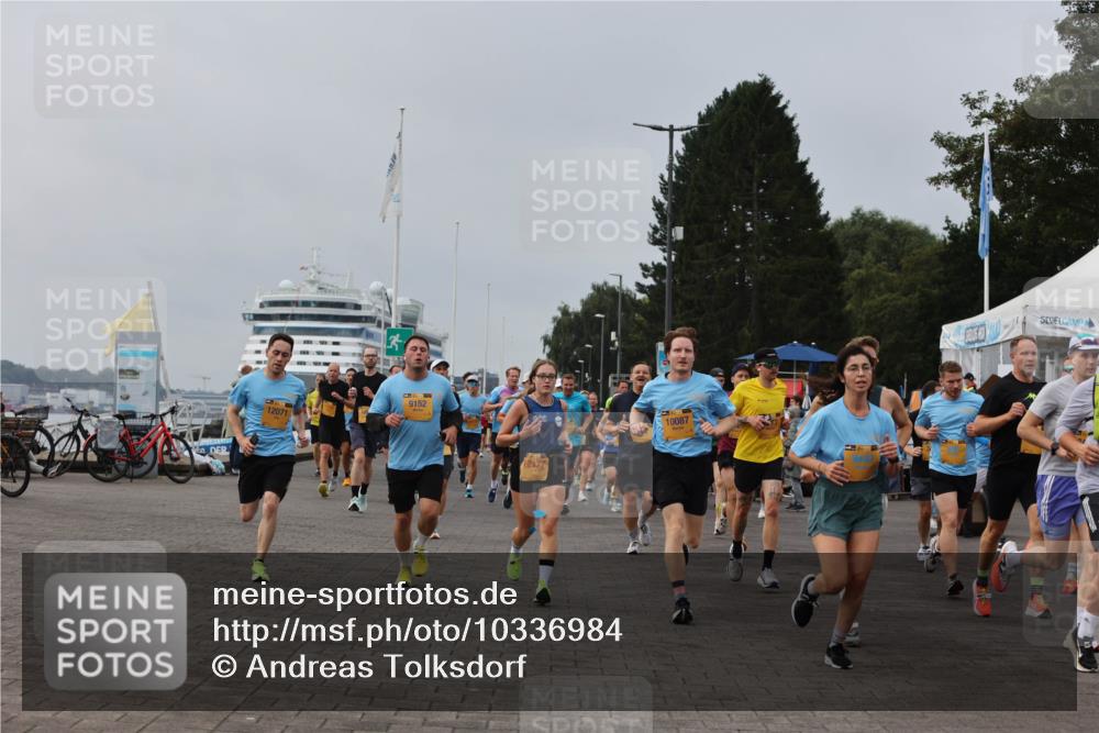13.09.2026 - Kiel Lauf Andreas Tolksdorf http://msf.ph/oto/10336984 13.09.2026 09:54:12 Kiellinie 12071, 9152, 2177, 10087 meine-sportfotos.de